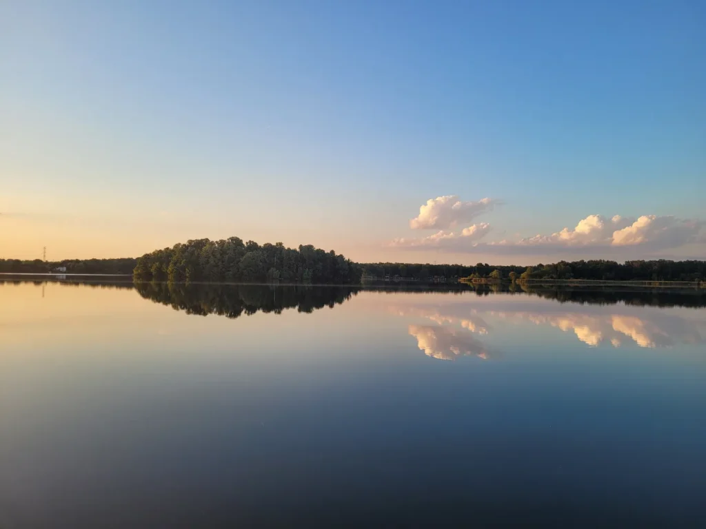 Widok na jezioro Dzierżno