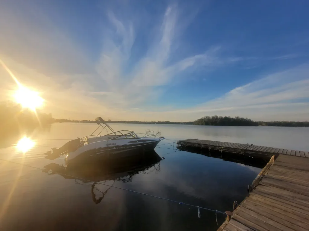 Widok na jezioro Dzierżno