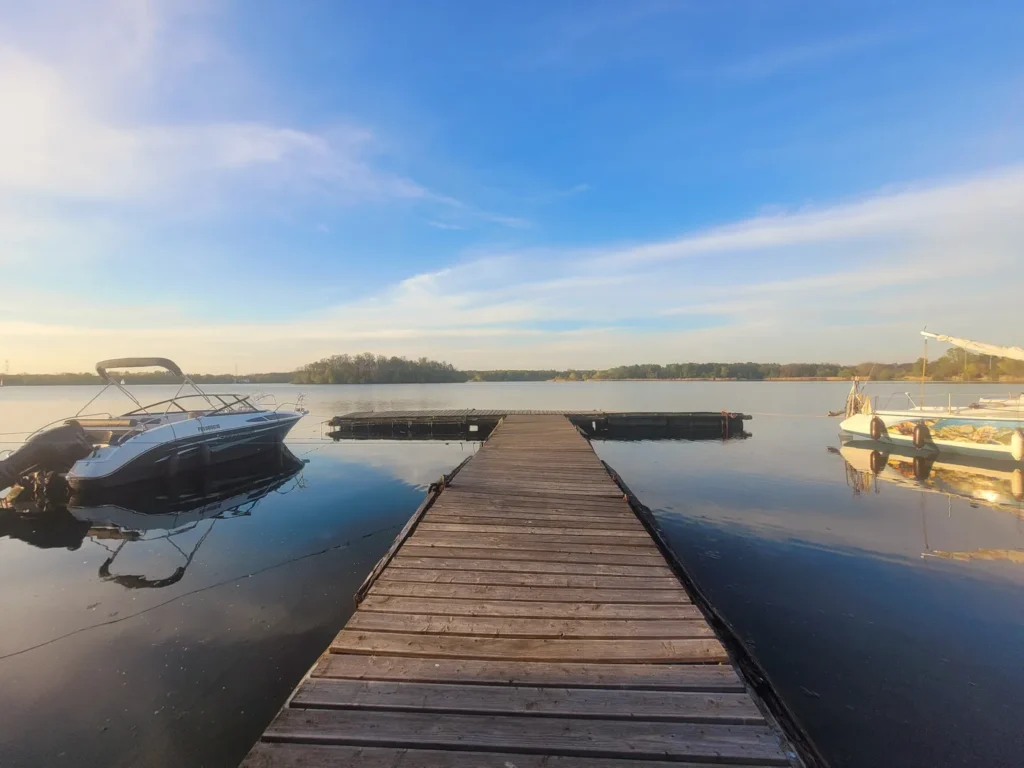 Widok na jezioro Dzierżno